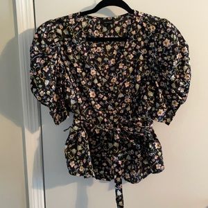 Puffy Sleeve Floral Top with cute buttons and tie